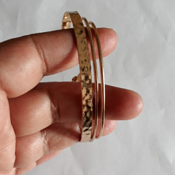 Bracelets - Picture 8 of 10